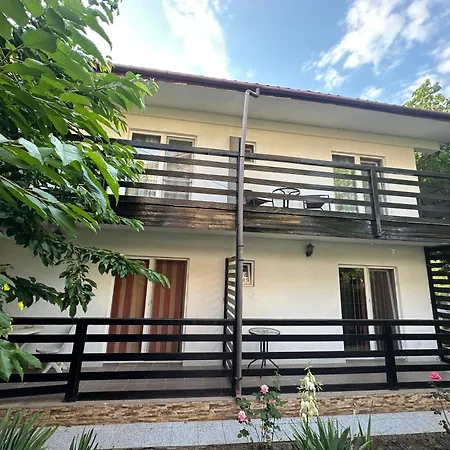 Casa Yva Black Sea Venus